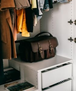 Guarda-roupas-organizado Hábitos Domésticos que Revelam Sua Personalidade
